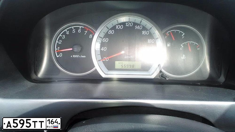 Фото автомобиля TAGAZ Z AQUILA, 2013 — госномер А595ТТ164. Цвет: БЕЛЫЙ