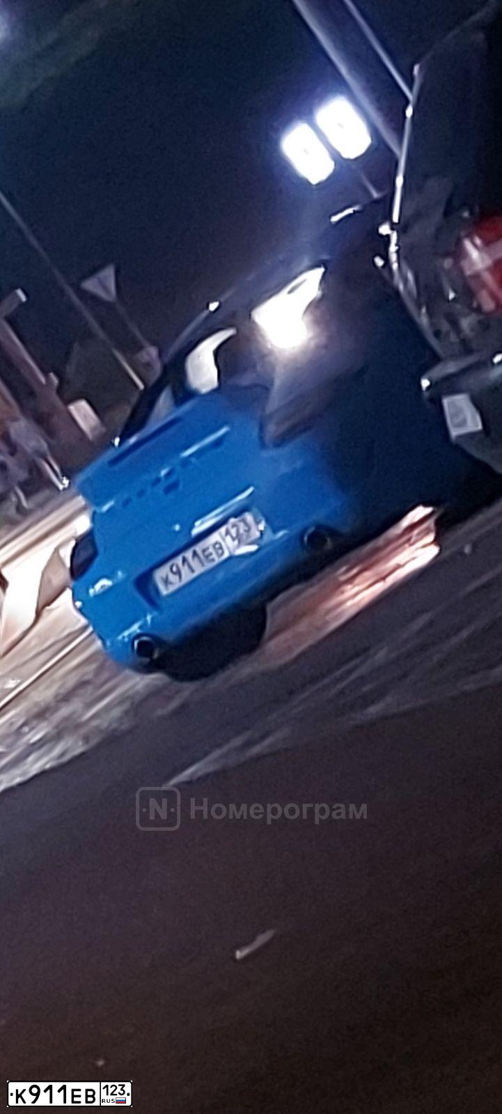 Фото автомобиля LADA 2112, 2005 — госномер Р852ЕС193. Цвет: Светло-Серебристый металлик
