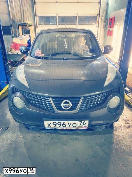 Фото автомобиля NISSAN JUKE, 2012 — госномер В292СН197. Цвет: Темно-коричневый металлик