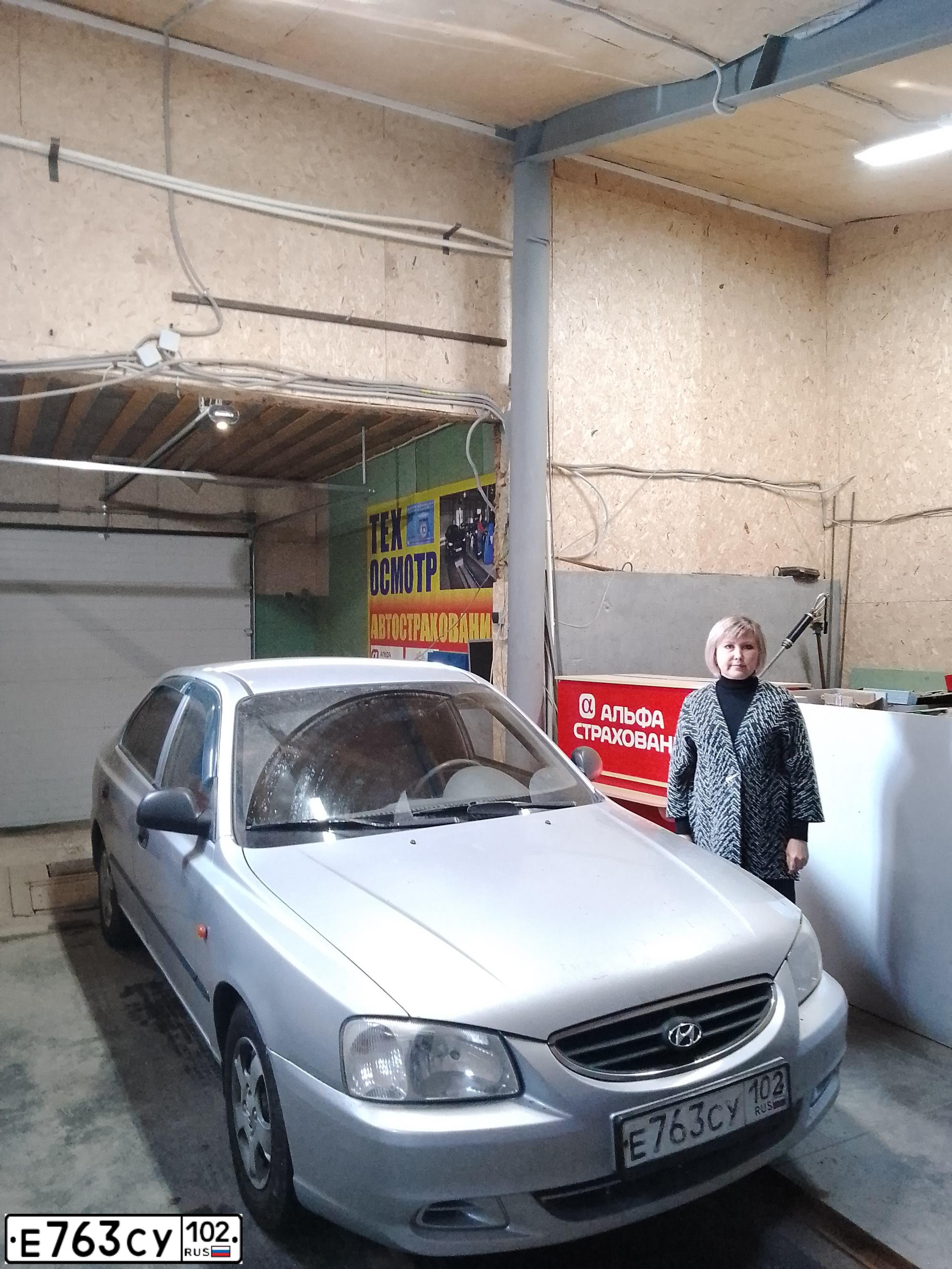 Фото автомобиля TAGAZ Z ACCENT, 2008 — госномер Е763СУ102. Цвет: Серебристый