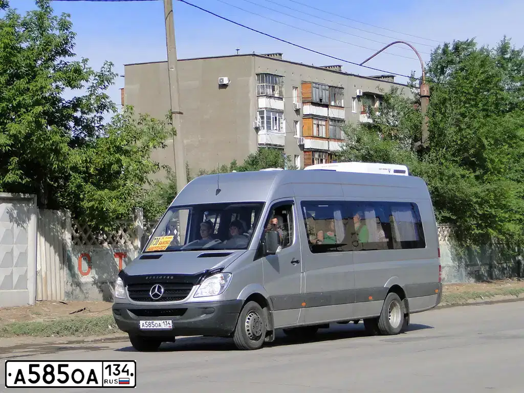Фото автомобиля MERCEDES SPRINTER, 2013 — госномер А585ОА134. Цвет: Серебристый