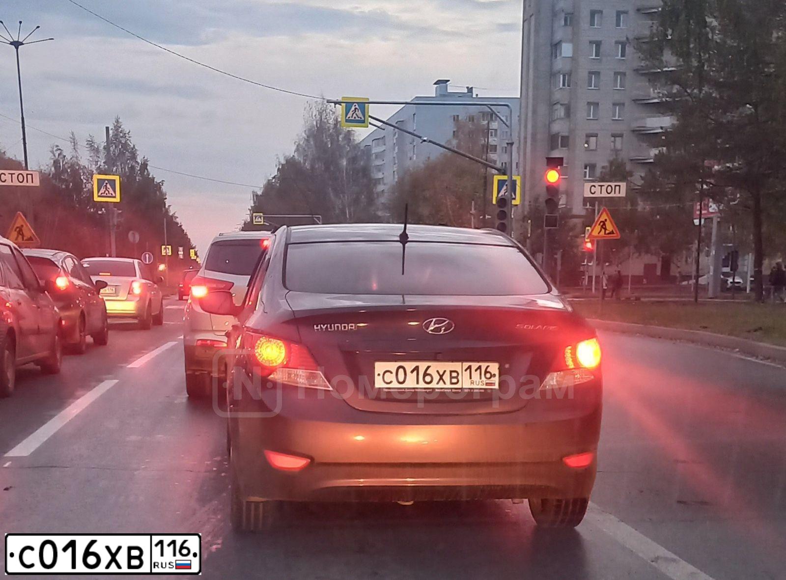 Фото автомобиля HYUNDAI SOLARIS, 2012 — госномер С016ХВ116. Цвет: ФИОЛЕТОВЫЙ