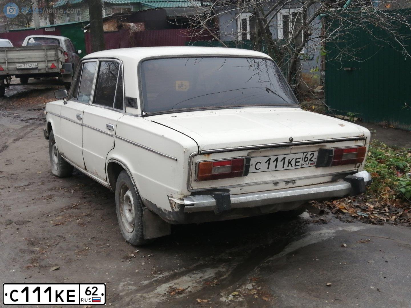 Фото автомобиля LADA 2106, 1989 — госномер С111КЕ62. Цвет: ЖЕЛТО-БЕЛЫЙ