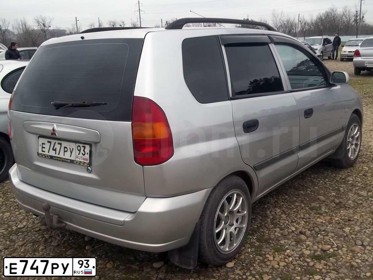 Фото автомобиля MITSUBISHI SPACE STAR, 2001 — госномер Е747РУ93. Цвет: Белый