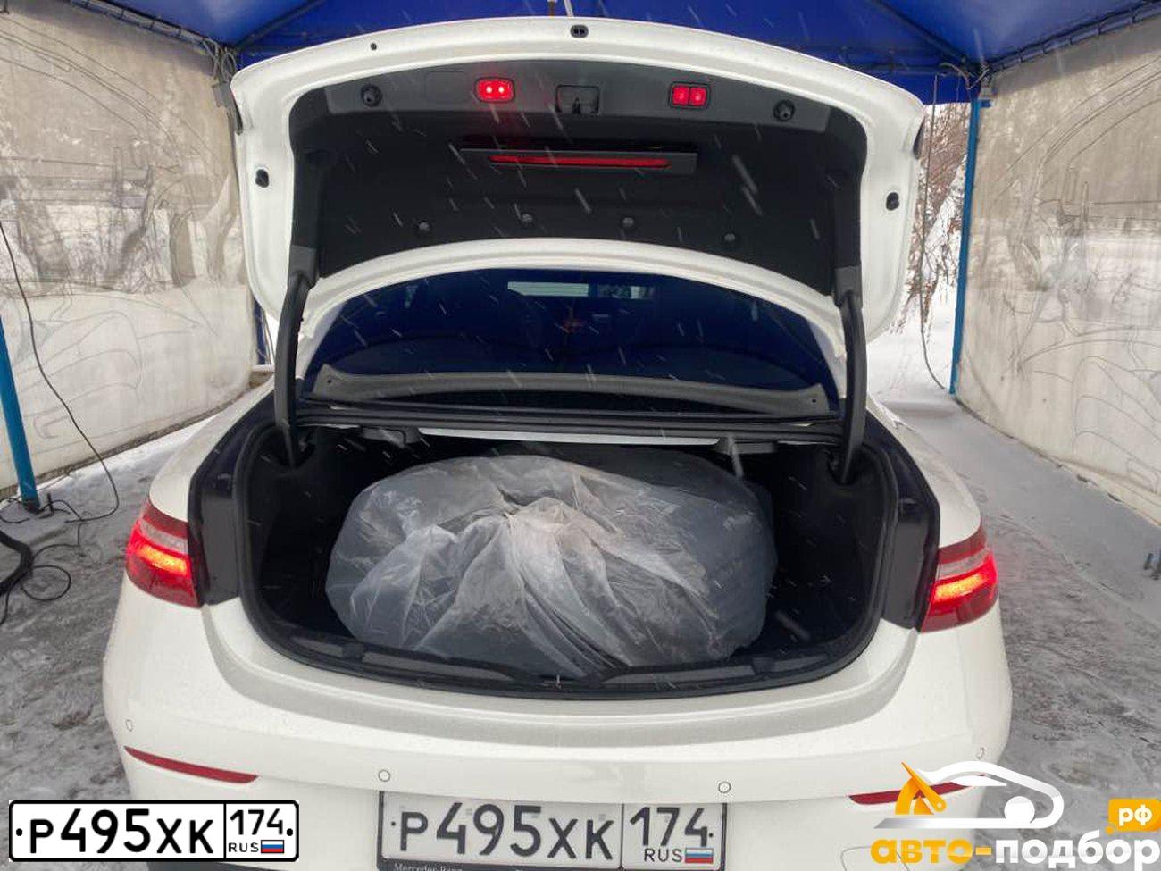 Фото автомобиля MERCEDES E-KLASSE, 2017 — госномер Н272ЕХ76. Цвет: Белый