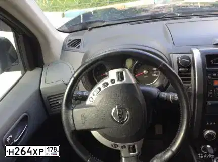 Фото автомобиля RENAULT SANDERO, 2011 — госномер Н829УО716. Цвет: БЕЖЕВЫЙ