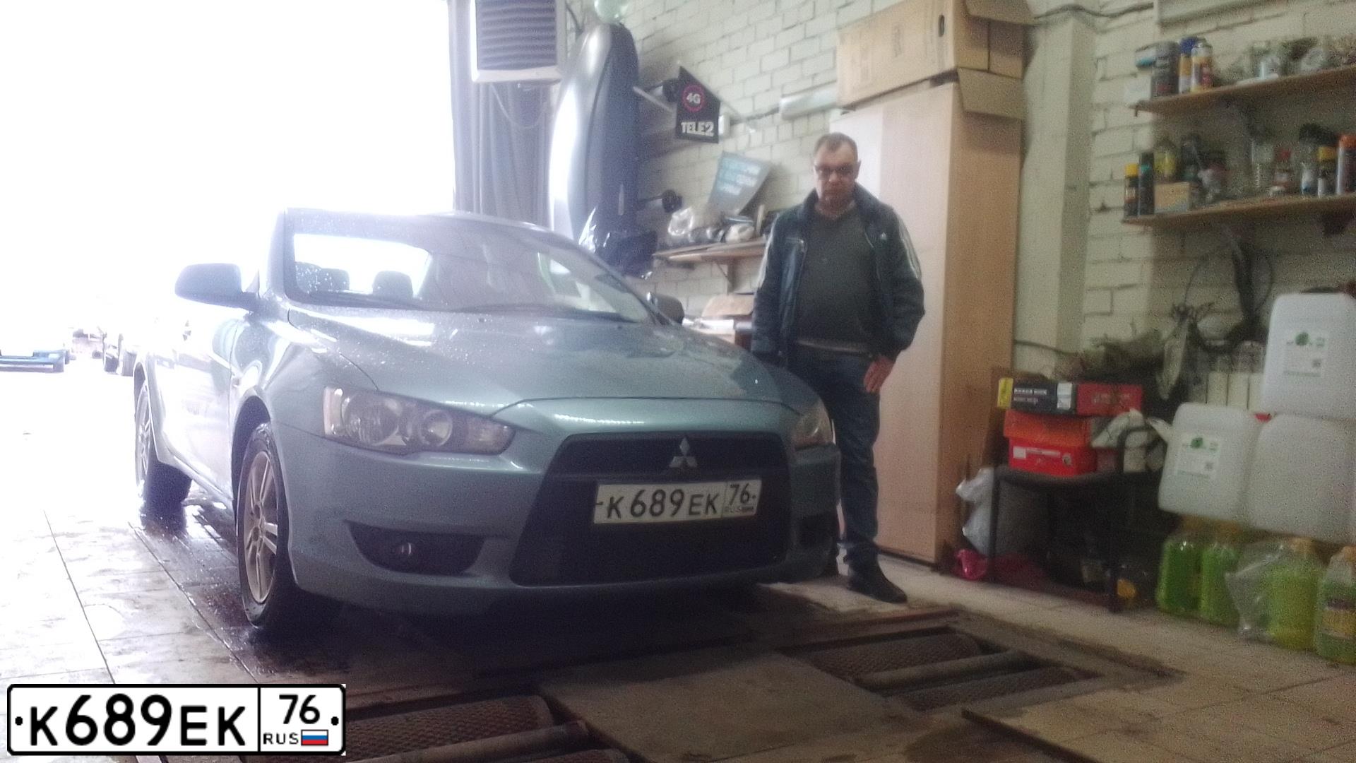 Фото автомобиля MITSUBISHI LANCER, 2007 — госномер К689ЕК76. Цвет: СВЕТЛО-СЕРО-ЗЕЛЕНЫЙ