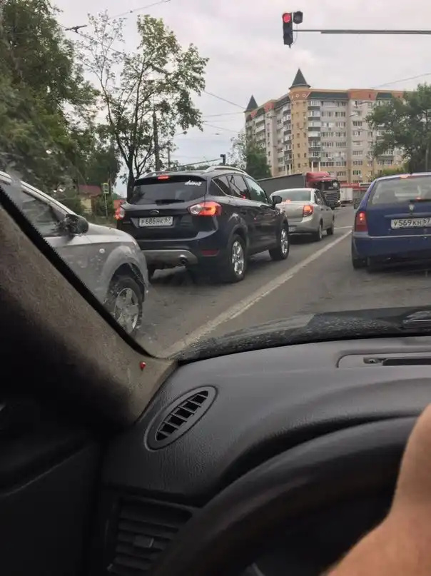 Фото автомобиля SKODA OCTAVIA, 2002 — госномер У569КН67. Цвет: СИНИЙ