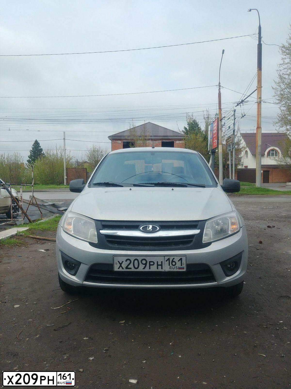 Фото автомобиля LADA 2190 GRANTA, 2012 — госномер А486КК761. Цвет: Серебристый