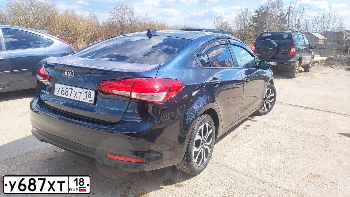 Фото автомобиля KIA CERATO, 2017 — госномер Р428НТ18. Цвет: синий