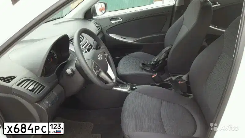 Фото автомобиля HYUNDAI SOLARIS, 2016 — госномер Х684РС123. Цвет: БЕЛЫЙ
