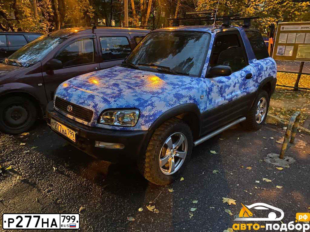 Фото автомобиля TOYOTA RAV4, 1996 — госномер К009ЕО77. Цвет: синий