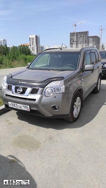 Фото автомобиля NISSAN X-TRAIL, 2013 — госномер У247РТ72. Цвет: СЕРЫЙ