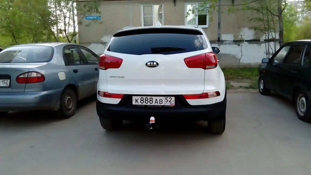 Фото автомобиля HYUNDAI SOLARIS, 2011 — госномер Е362ТЕ152. Цвет: Серебристый