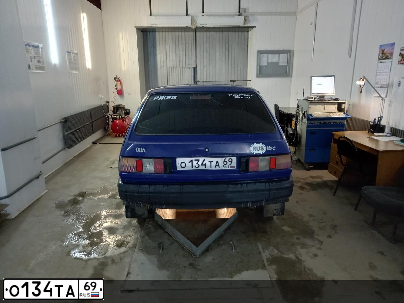 Фото автомобиля ИЖ 2126-030, 2003 — госномер Н400УА69. Цвет: СИНИЙ ОКЕАН