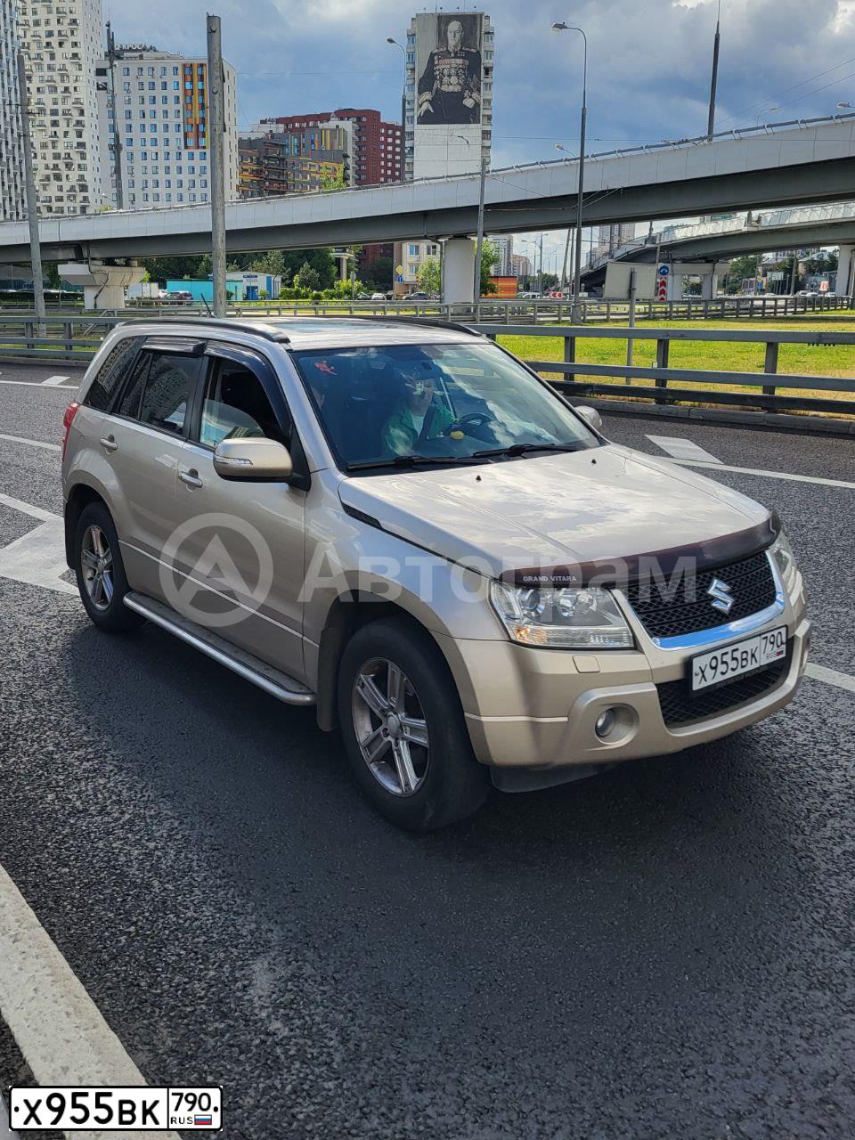 Фото автомобиля SUZUKI /GRAND/ VITARA, 2008 — госномер Х955ВК790. Цвет: БЕЖЕВЫЙ