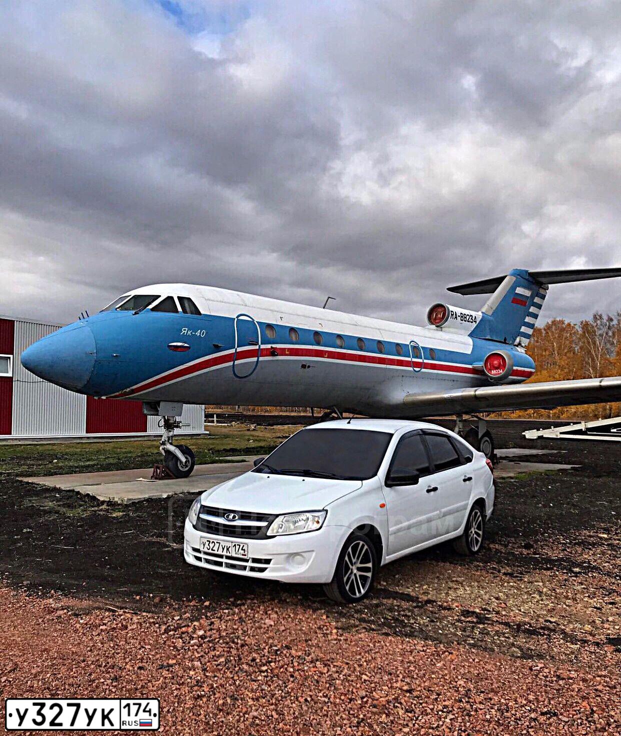 Фото автомобиля LADA 2191 GRANTA, 2016 — госномер У327УК174. Цвет: БЕЛЫЙ