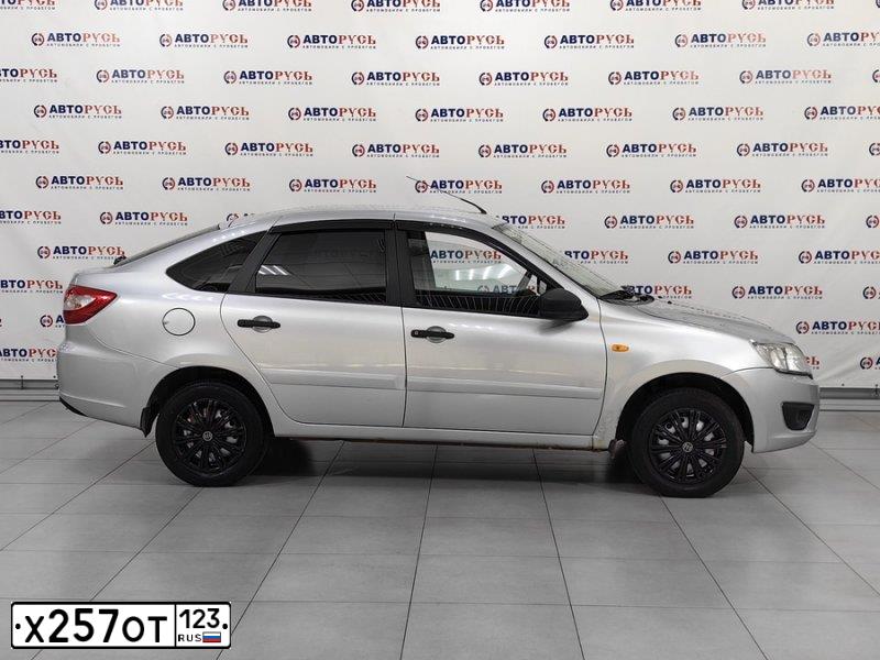 Фото автомобиля LADA GRANTA, 2015 — госномер М951НУ761