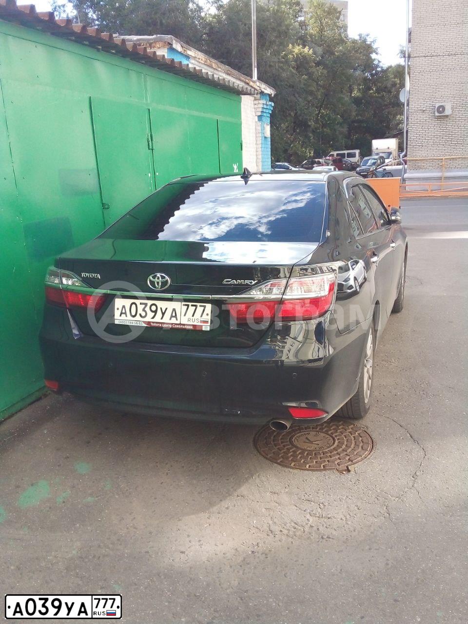 Фото автомобиля TOYOTA CAMRY, 2016 — госномер А039УА777. Цвет: ЧЕРНЫЙ МЕТАЛЛИК