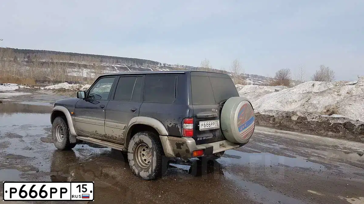 Фото автомобиля TOYOTA LANDCRUISER, 2012 — госномер Р666РР15. Цвет: Белый