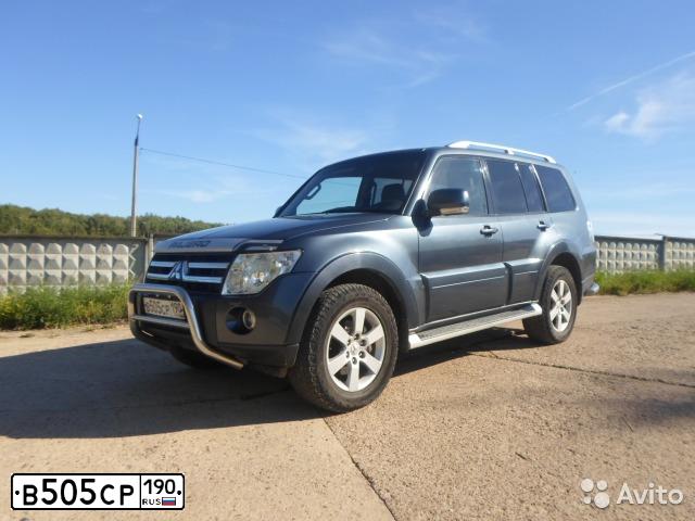 Фото автомобиля MITSUBISHI PAJERO, 2007 — госномер В505СР190. Цвет: СЕРЫЙ ТЕМНЫЙ