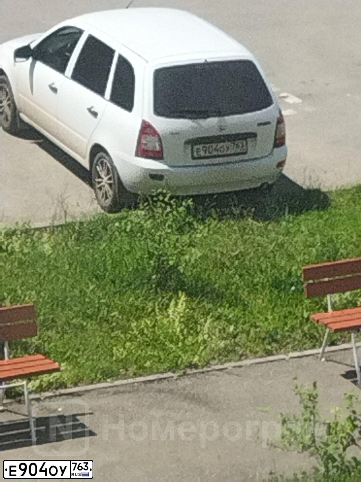Фото автомобиля LADA 1117 KALINA, 2012 — госномер Е904ОУ763. Цвет: Белый