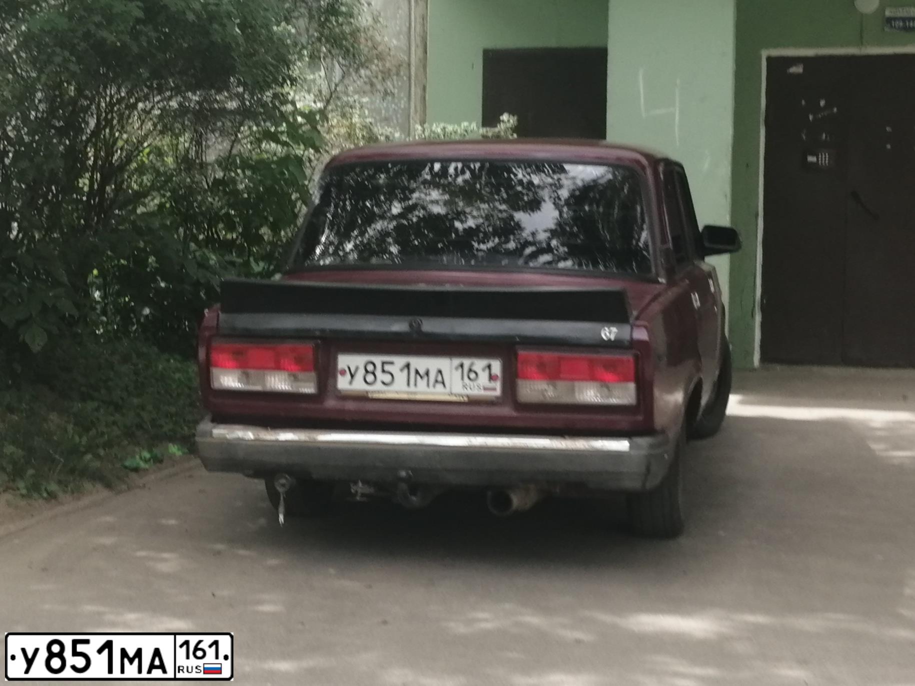 Фото автомобиля LADA 2107, 2002 — госномер У851МА161. Цвет: Т.БОРДОВЫЙ