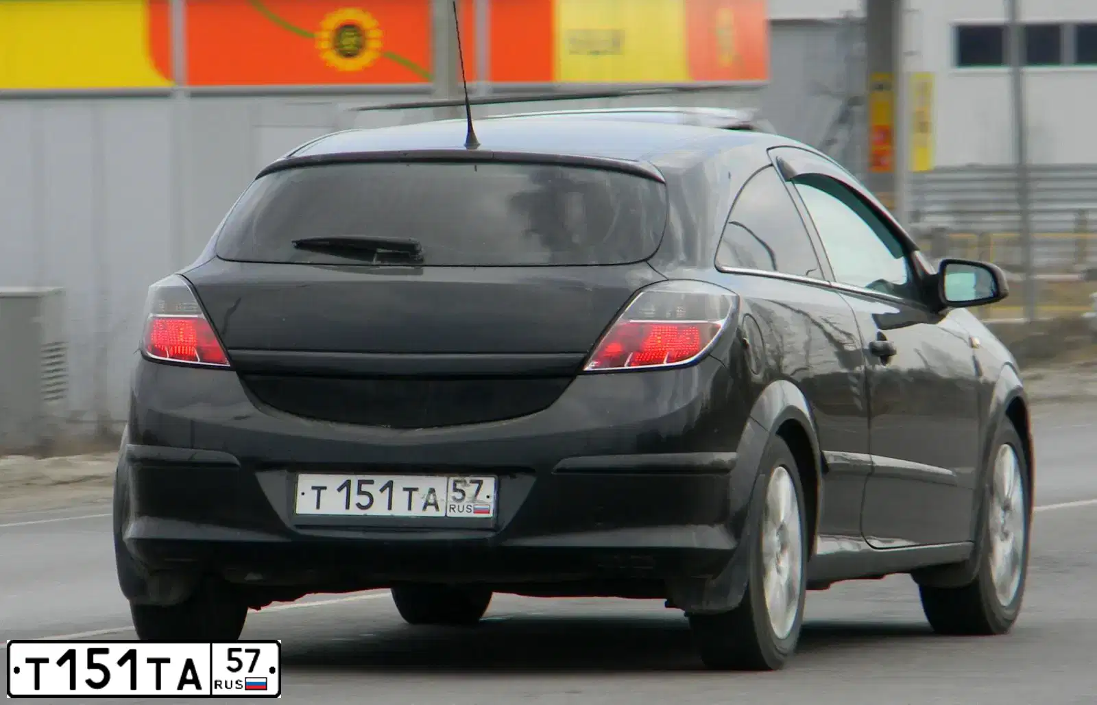 Фото автомобиля OPEL ASTRA, 2008 — госномер А591НА57. Цвет: ЧЕРНЫЙ