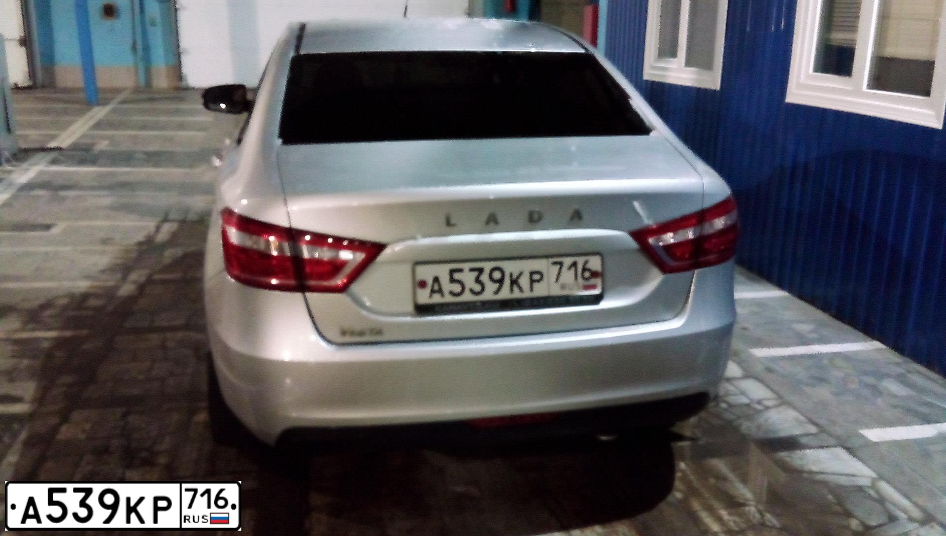 Фото автомобиля LADA VESTA, 2017 — госномер А539КР716. Цвет: Серебристый
