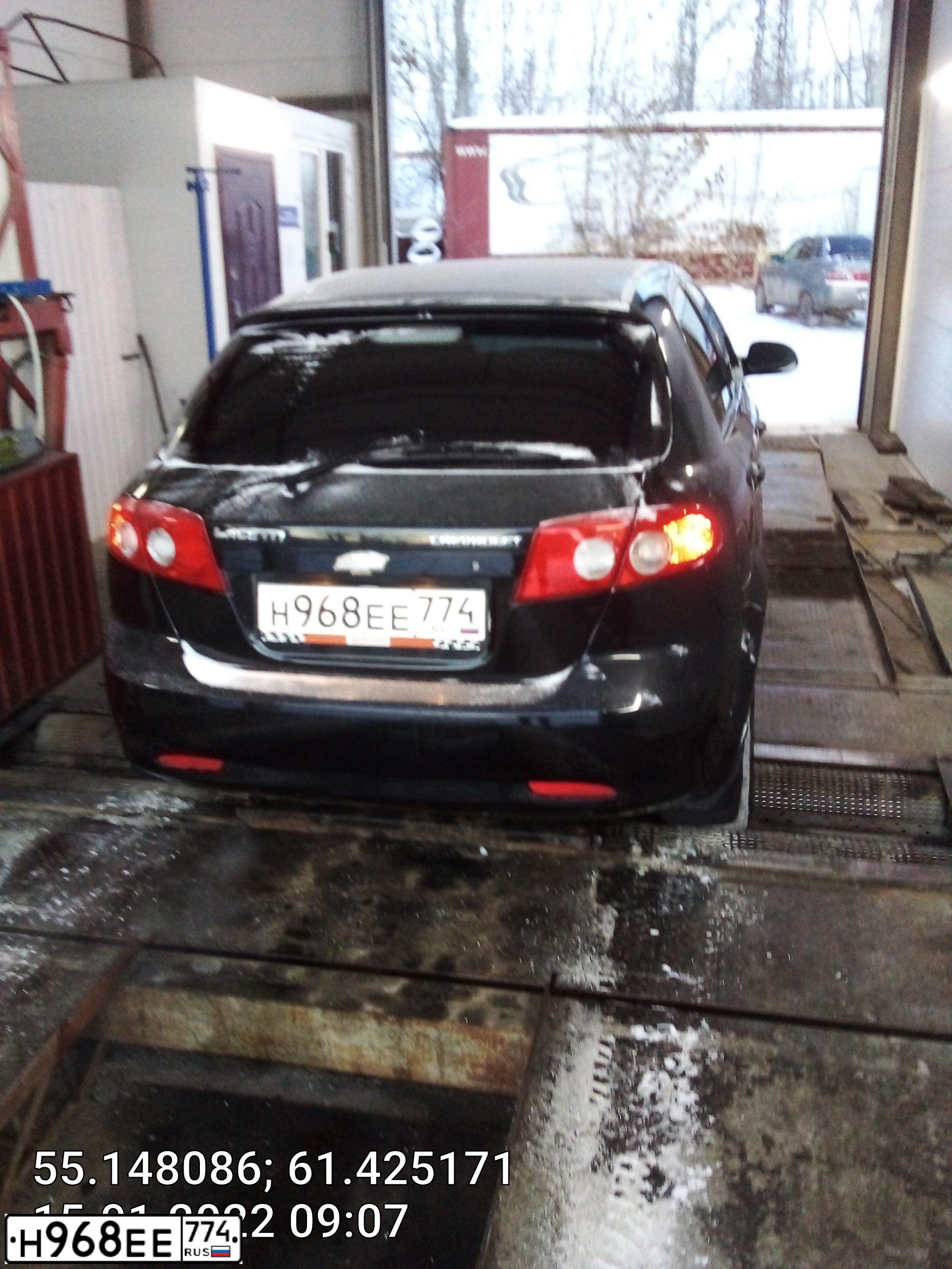 Фото автомобиля CHEVROLET LACETTI, 2008 — госномер Н968ЕЕ774. Цвет: ЧЕРНЫЙ