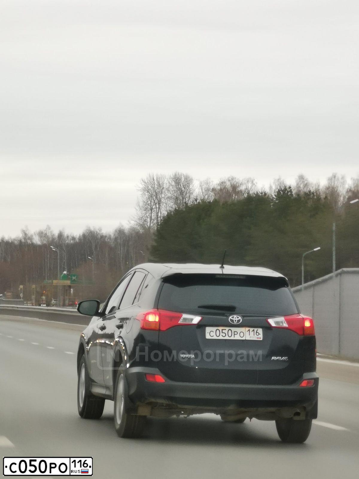 Фото автомобиля LADA 2172 PRIORA, 2013 — госномер М503КА13. Цвет: СВЕТЛО-СЕРЕБРИСТЫЙ МЕТАЛЛ