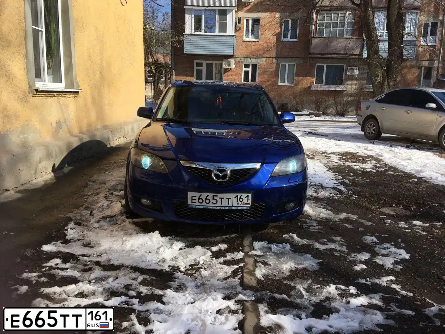 Фото автомобиля MAZDA 3, 2007 — госномер Е665ТТ161. Цвет: СИНИЙ