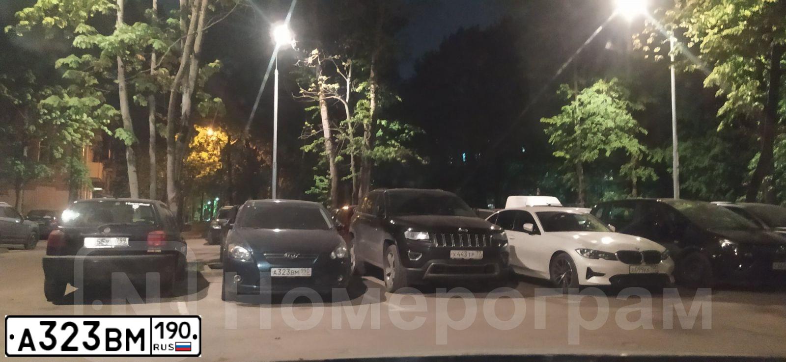 Фото автомобиля KIA CEE'D, 2009 — госномер А323ВМ190. Цвет: СИНИЙ