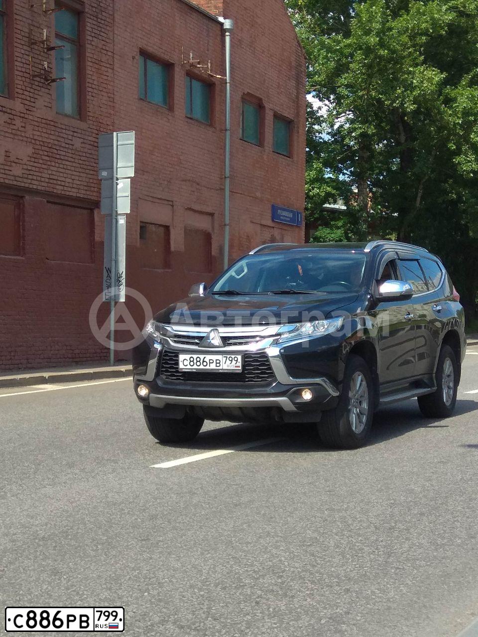 Фото автомобиля MITSUBISHI PAJERO SPORT, 2019 — госномер С886РВ799. Цвет: ЧЕРНЫЙ