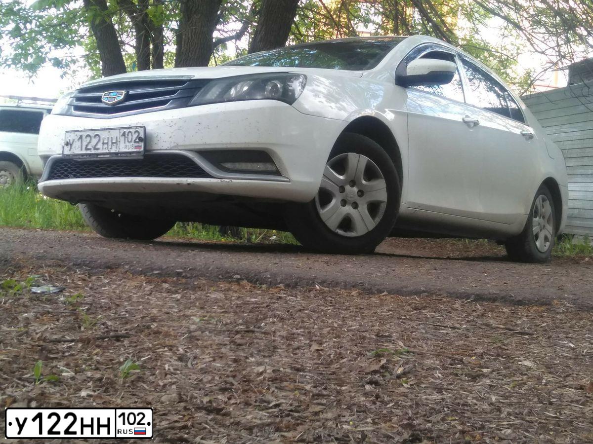 Фото автомобиля GEELY SC7, 2016 — госномер Е910ХС702. Цвет: Белый