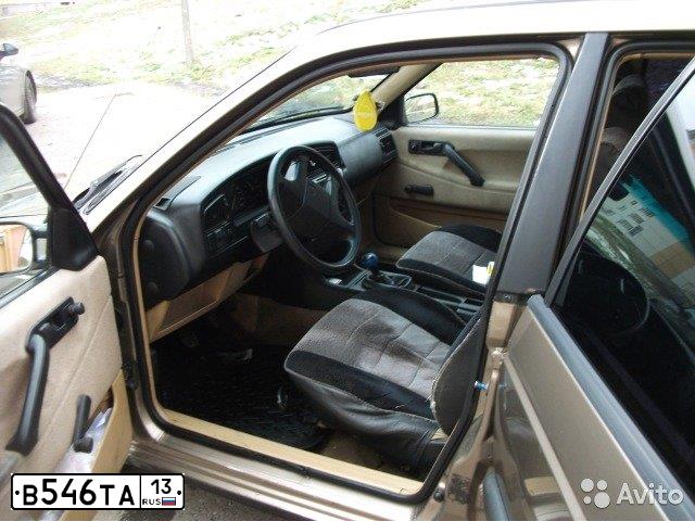 Фото автомобиля VOLKSWAGEN PASSAT, 1990 — госномер В546ТА13. Цвет: ЖЕЛТЫЙ (ЗОЛОТИСТЫЙ)
