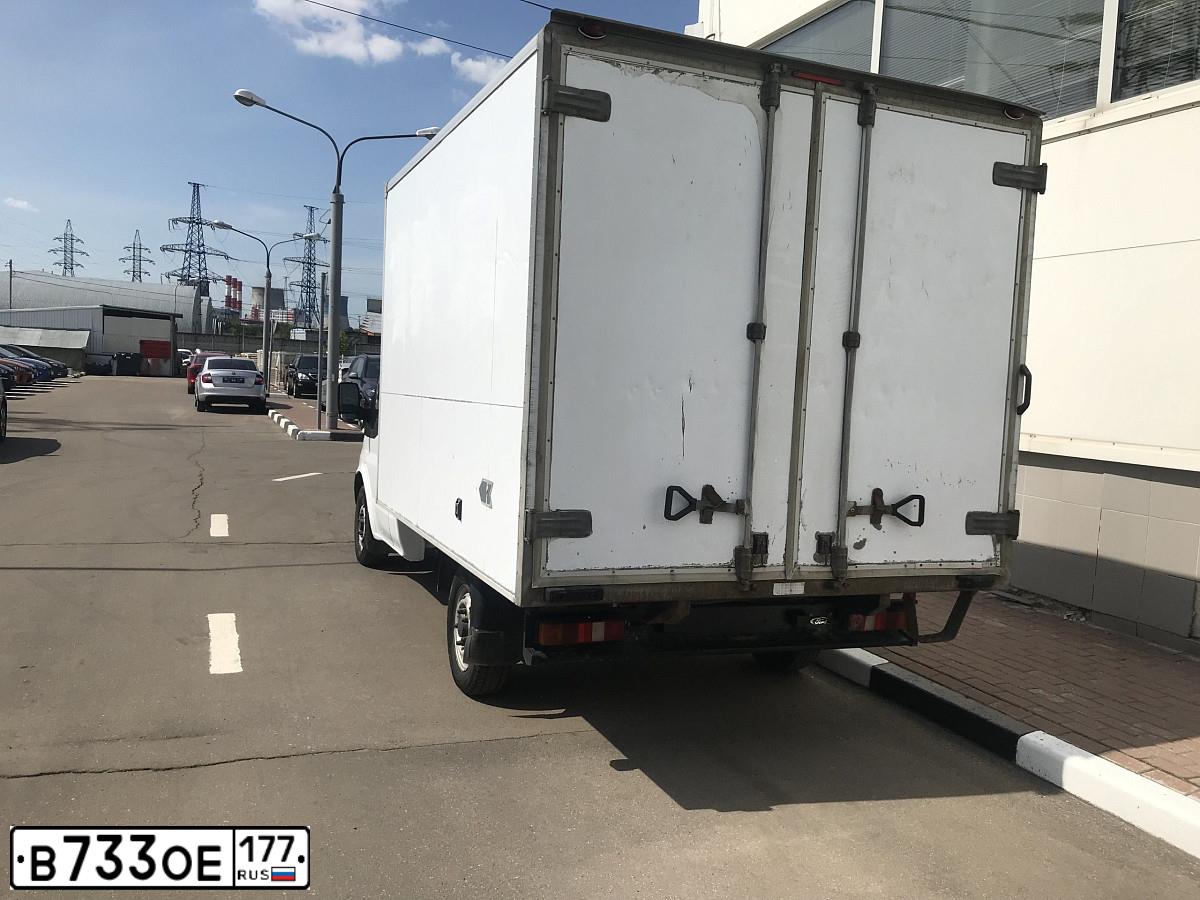 Фото автомобиля FORD D FOCUS, 2005 — госномер В733ОЕ177. Цвет: ТЕМНО-СИНИЙ