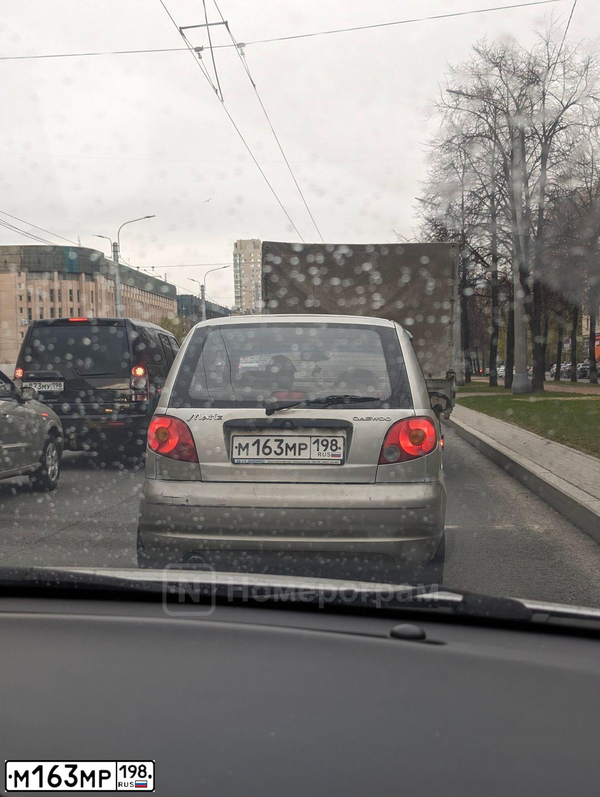 Фото автомобиля DAEWOO MATIZ, 2008 — госномер М163МР198. Цвет: СЕРЕБРИСТЫЙ