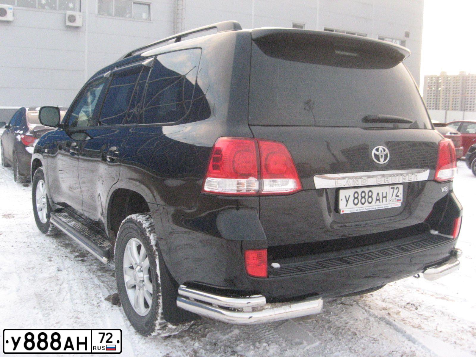 Фото автомобиля TOYOTA LANDCRUISER 200, 2010 — госномер С717МС72. Цвет: ЧЕРНЫЙ