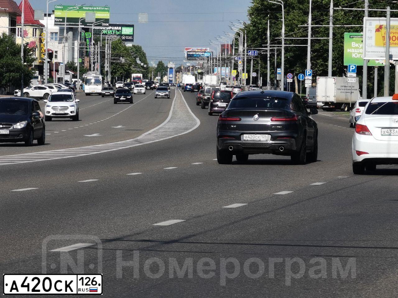 Фото автомобиля TOYOTA RAV4, 2014 — госномер А420СК126. Цвет: Белый