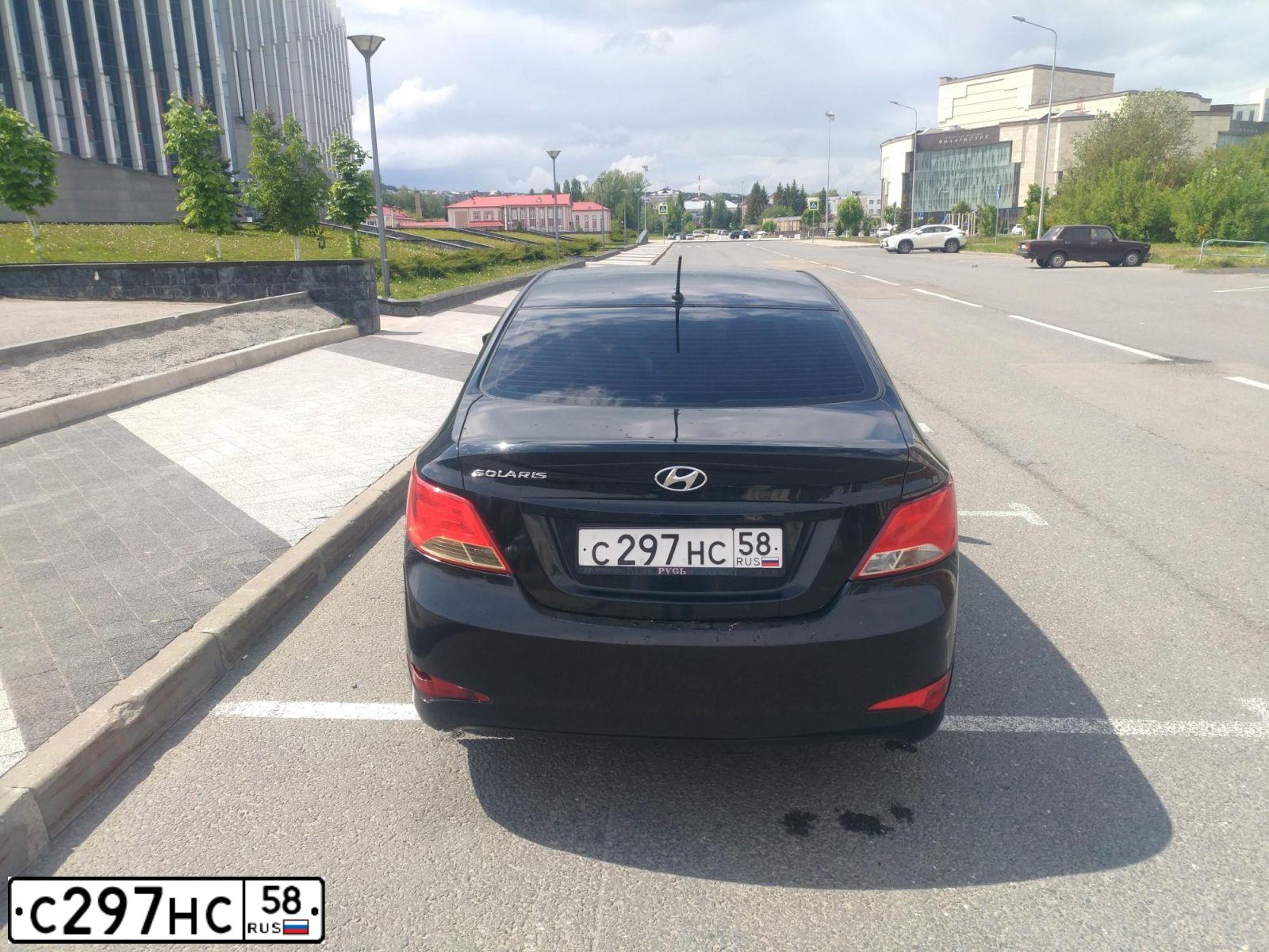 Фото автомобиля HYUNDAI SOLARIS, 2016 — госномер Е790ТА799. Цвет: ЧЕРНЫЙ