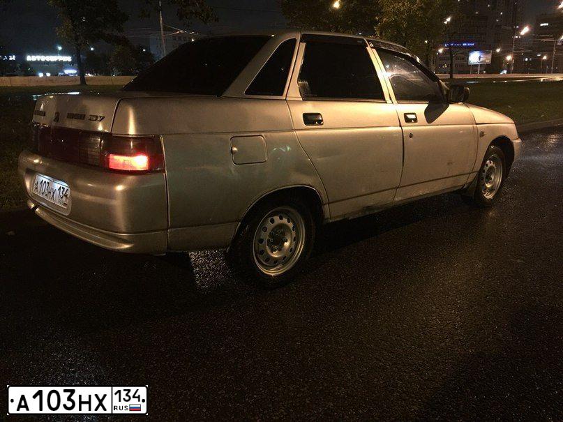 Фото автомобиля LADA 2110 LADA, 2003 — госномер А103НХ134. Цвет: СВЕТЛО-СЕРЕБРИСТЫЙ МЕТАЛ