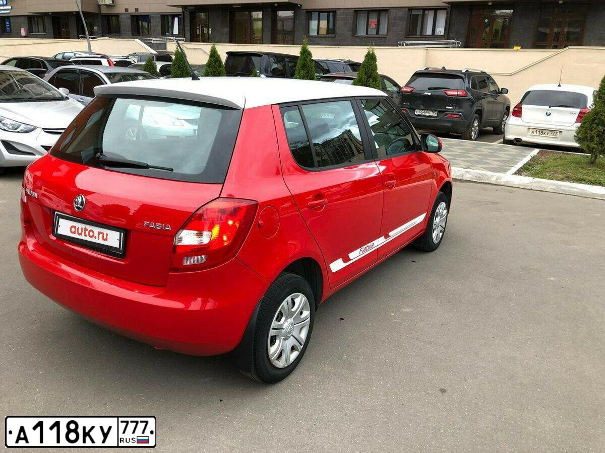 Фото автомобиля BMW 118, 2010 — госномер Р362АС550