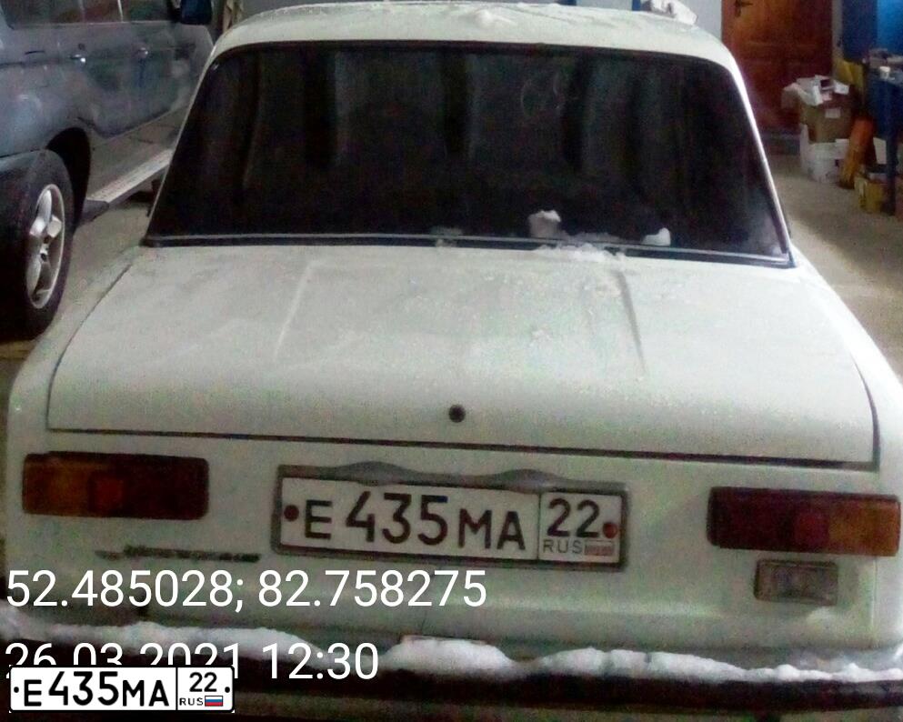 Фото автомобиля LADA 2101, 1985 — госномер Е528КХ122. Цвет: БЕЛО-СЕРЫЙ