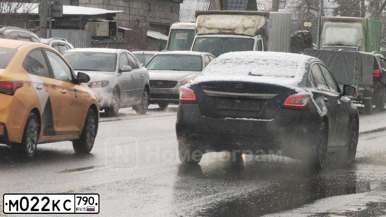 Фото автомобиля PEUGEOT 407, 2005 — госномер М022КС790. Цвет: ТЕМНО-СЕРЫЙ