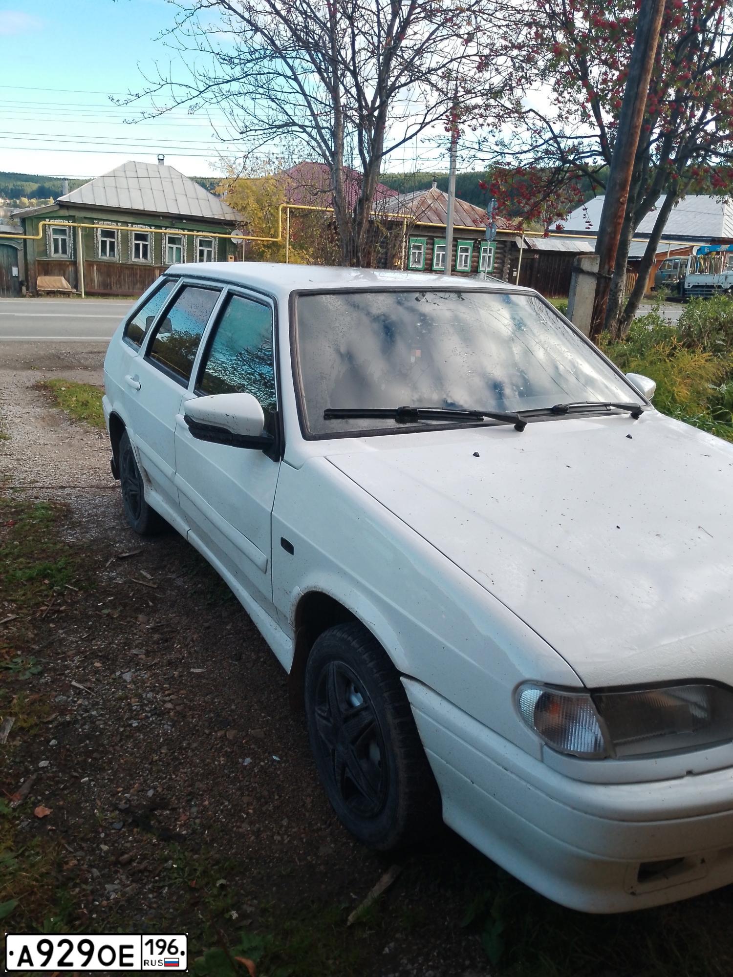 Фото автомобиля LADA 2114 SAMARA, 2011 — госномер Т365НР196. Цвет: Белый