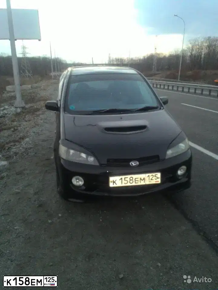 Фото автомобиля DAIHATSU YRV, 2000 — госномер Р937ТМ125