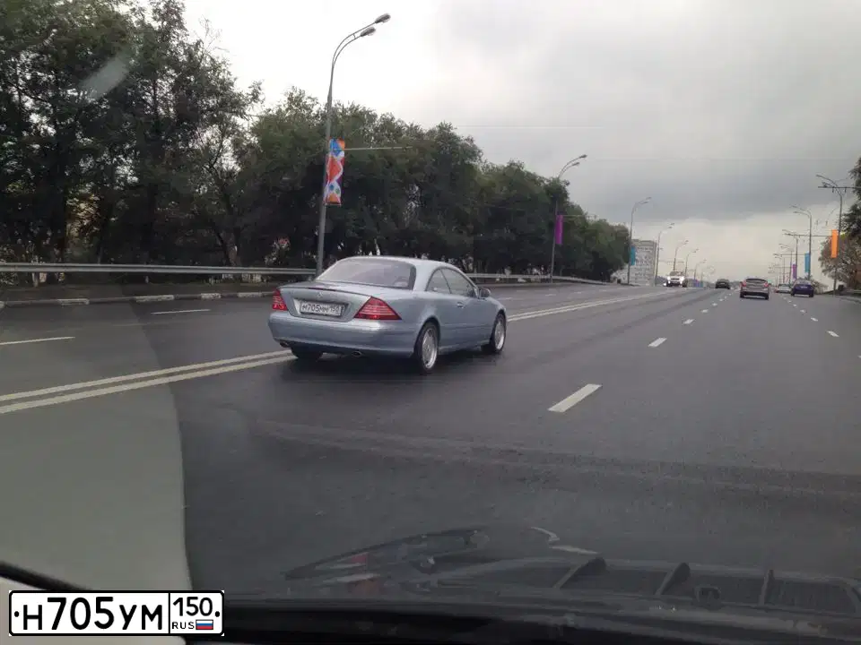 Фото автомобиля MITSUBISHI GRANDIS, 2008 — госномер Р266ХЕ73