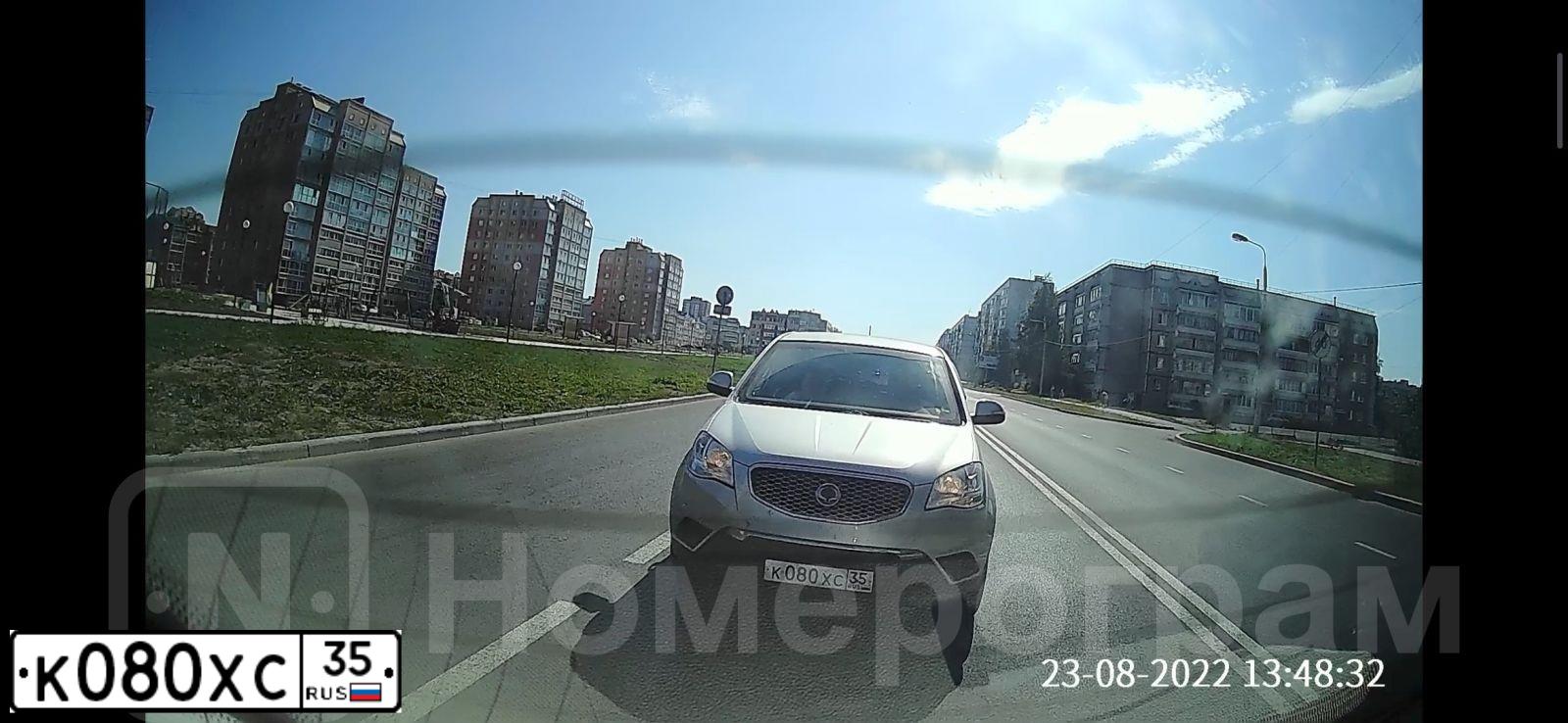 Фото автомобиля CHEVROLET LACETTI, 2007 — госномер К080ХС35. Цвет: синий
