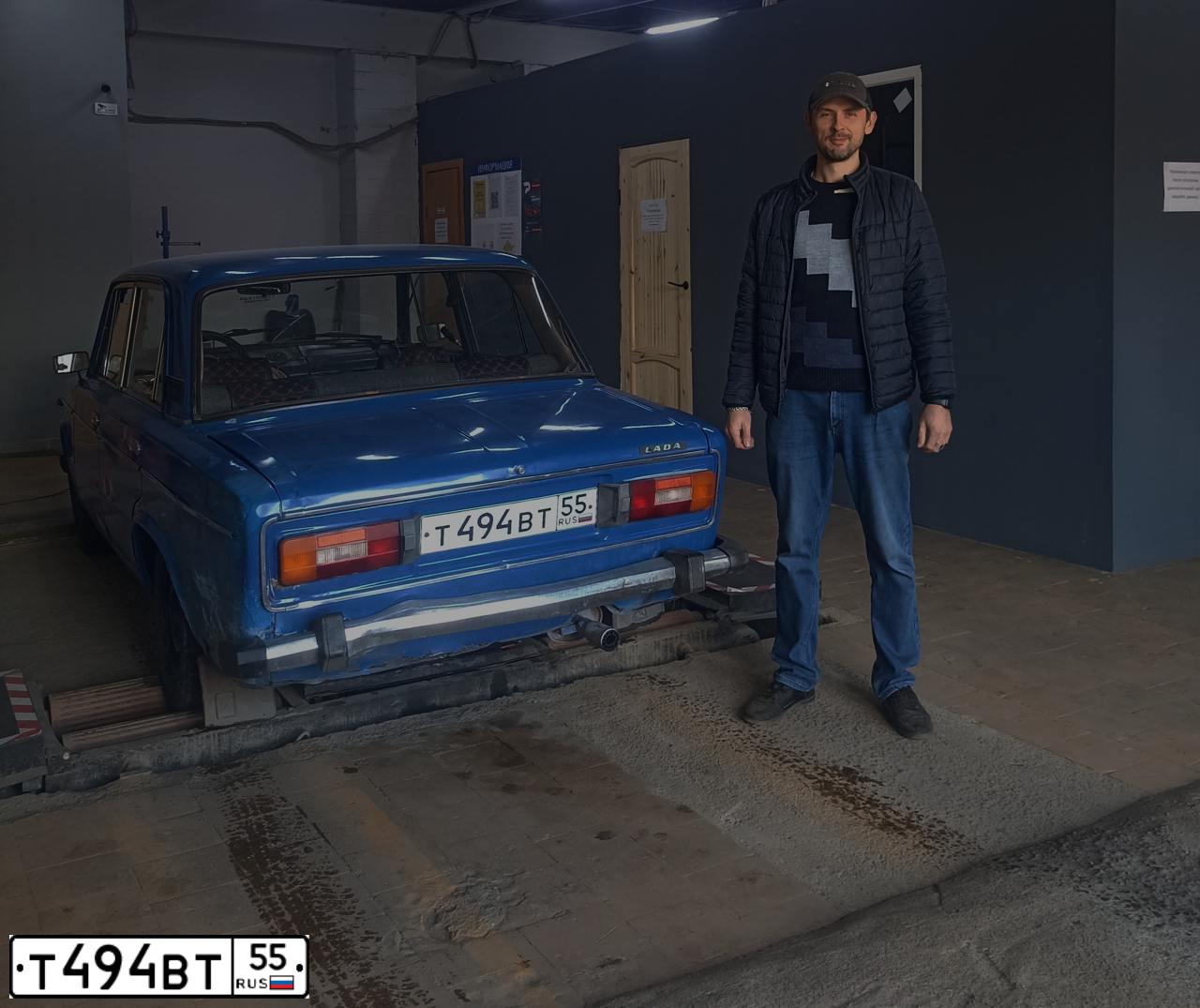 Фото автомобиля LADA 2106 LADA, 2001 — госномер Т494ВТ55. Цвет: ТЕМНО-ГОЛУБОЙ